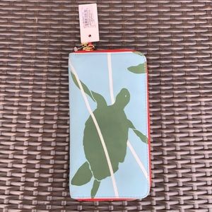 Fossil turtle clutch